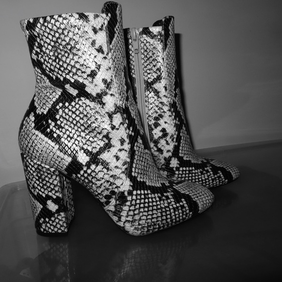 Aldo snake print booties - Picture 3 of 5